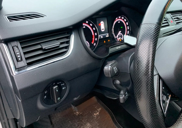 Skoda Octavia cena 84900 przebieg: 169000, rok produkcji 2018 z Janikowo małe 466
